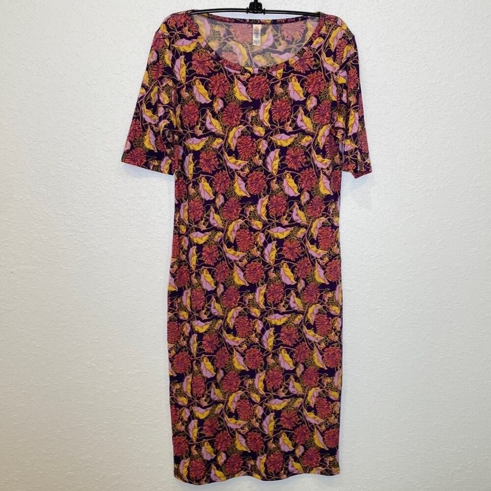LuLaRoe Julia Floral Knee Length Knit Dress Mid Length Sleeves EUC Sz M Stretch